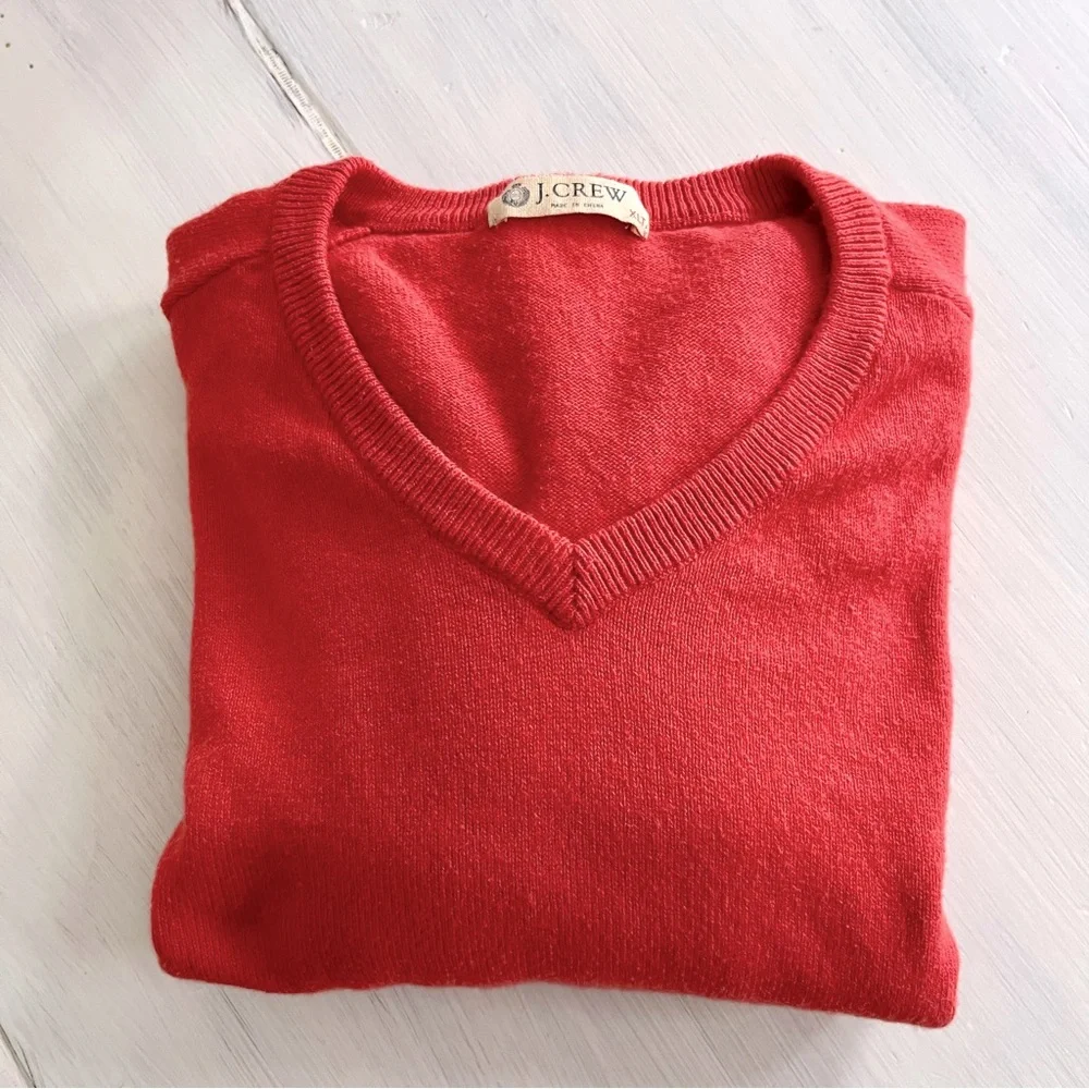 J. Crew Men's Vibrant Coral V-Neck Sweater Extra Large Tall